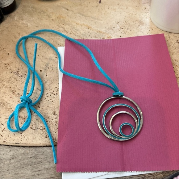 Turquoise & Silver Pendent Necklace With Matching Rope Chain - Picture 3 of 8